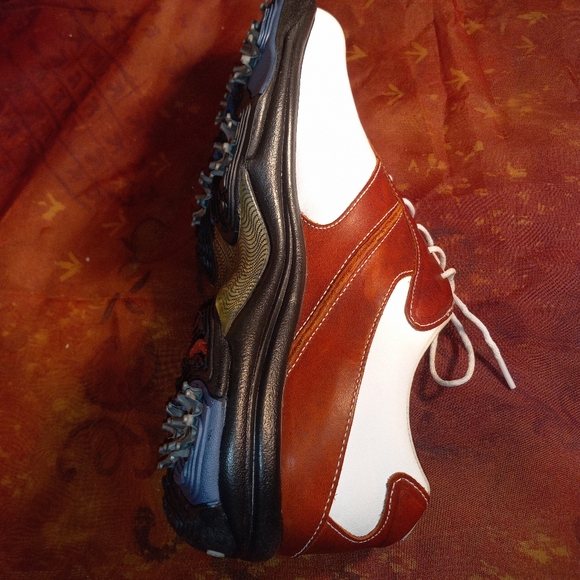 Footjoy Golf Shoes - Picture 3 of 6